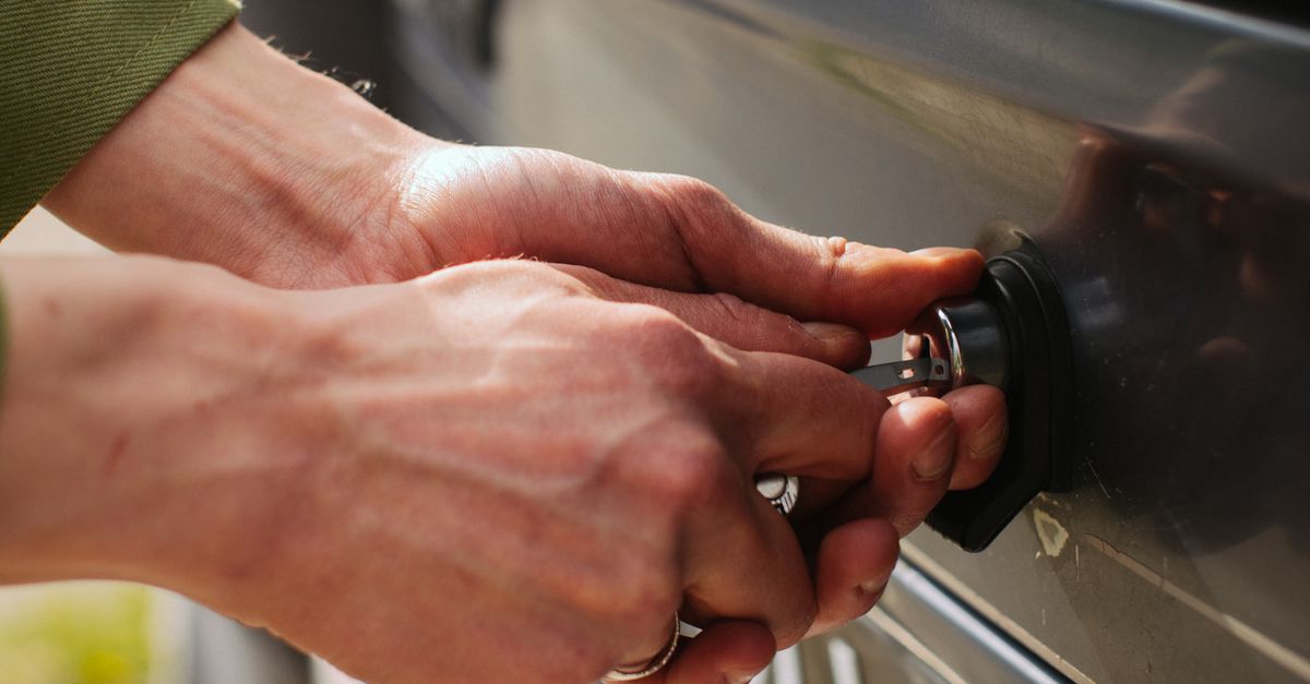 key maker professional — Westbury Locksmiths